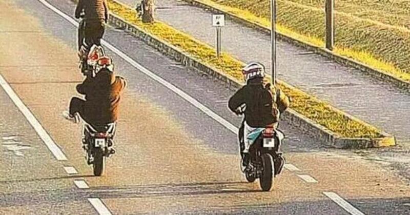 Grave incidente durante una corsa clandestina: due adolescenti in condizioni critiche