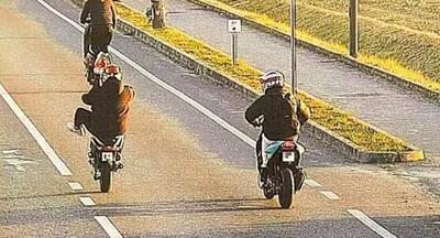 Grave incidente durante una corsa clandestina: due adolescenti in condizioni critiche