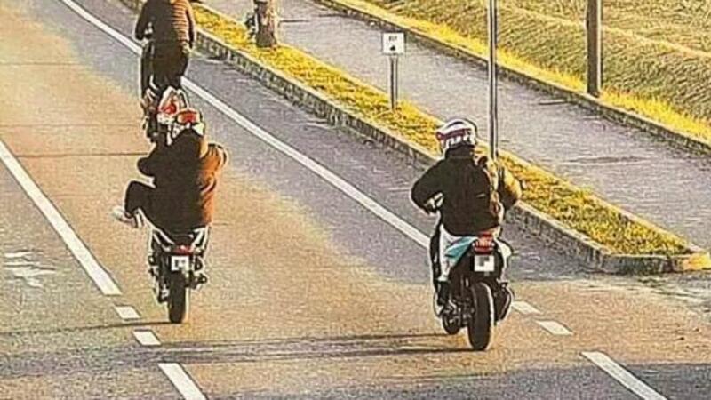 Grave incidente durante una corsa clandestina: due adolescenti in condizioni critiche