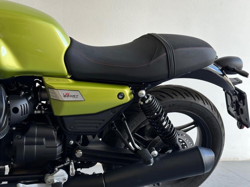 Moto Guzzi V7 Sport (2025) (12)