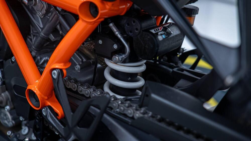 KTM 1290 Super Duke R (2022 - 23) (15)