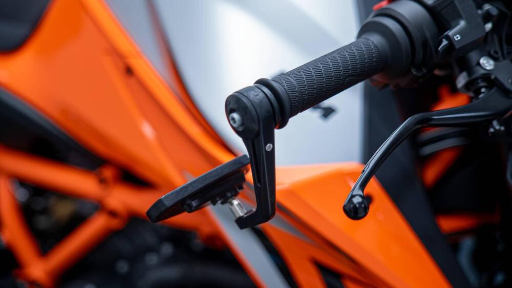 KTM 1290 Super Duke R (2022 - 23) (16)