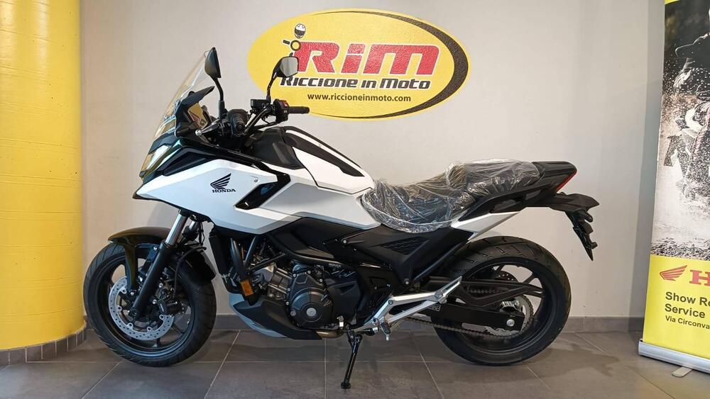 Honda NC 750 X (2025) (2)