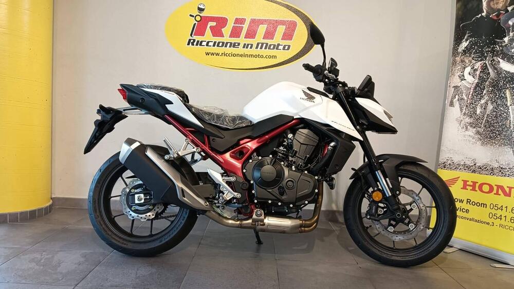 Honda CB 750 Hornet (2025)