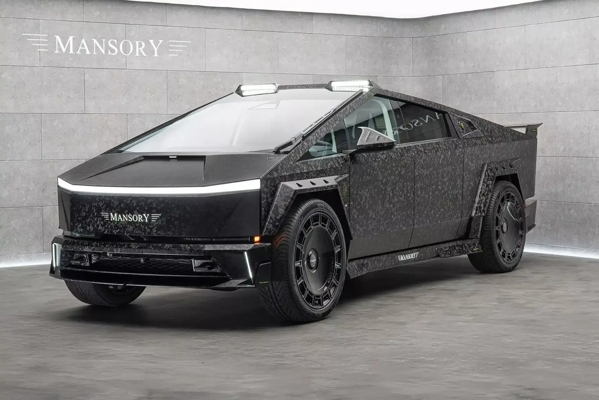 Tesla Cybertruck secondo Mansory: il tuning estremo che nemmeno Tesla aveva osato immaginare