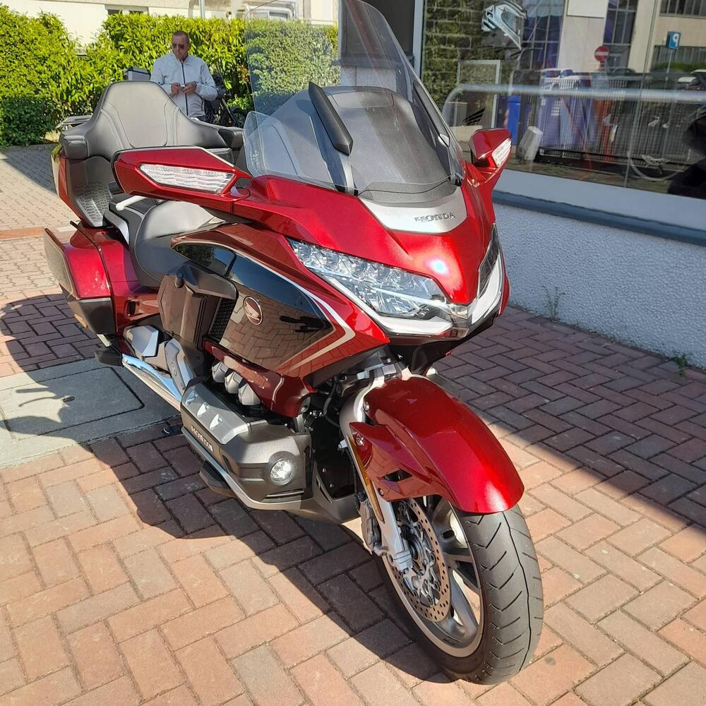 Honda GL 1800 Gold Wing Tour DTC (2018 - 20) (4)