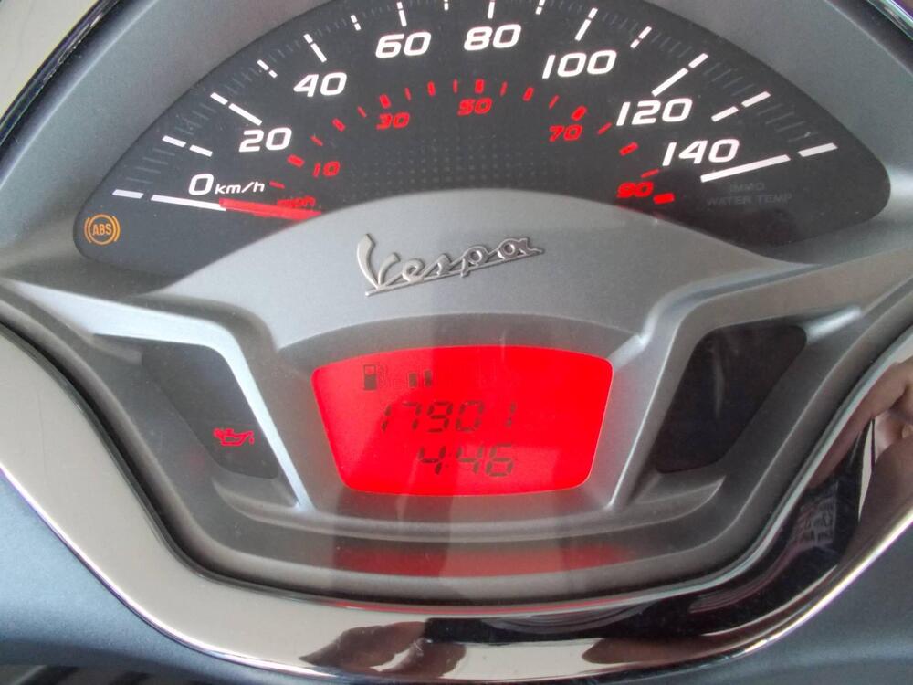 Vespa GTS 300 Super Sport ABS (2010 - 16) (7)