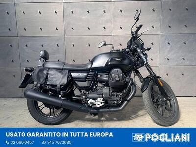 Moto Guzzi V7 III Stone (2017 - 20) usata