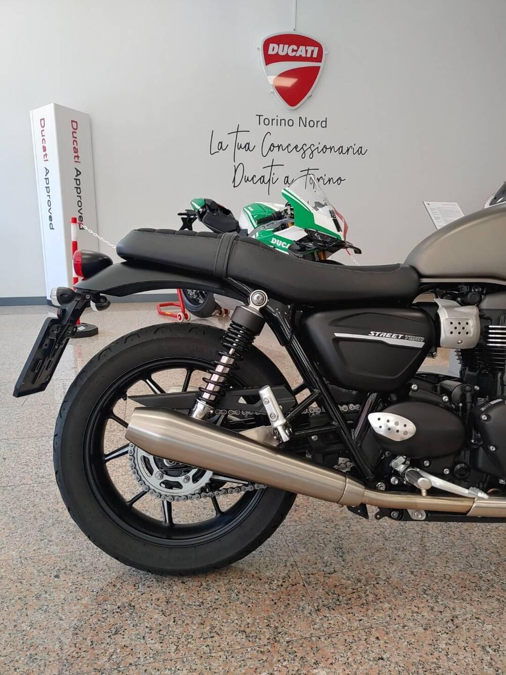 Triumph Street Twin 900 (2019 - 20) (5)