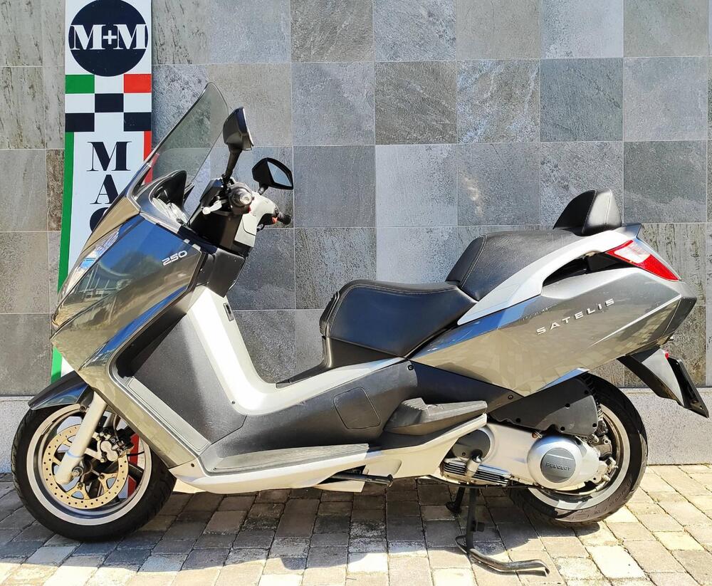 Peugeot Satelis 250 (2006 - 13)