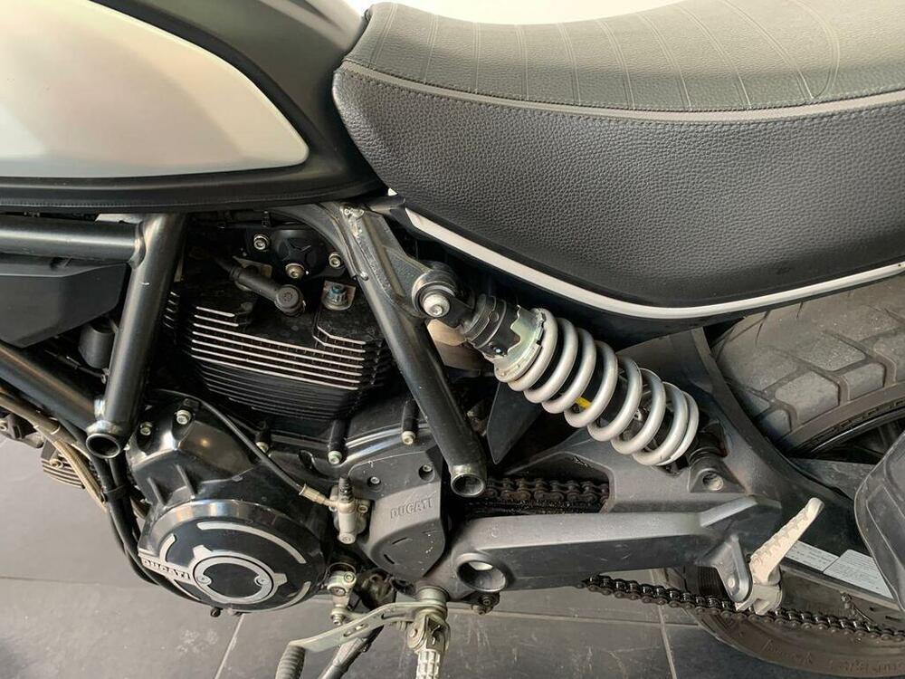 Ducati Scrambler 800 Icon Dark (2020) (11)