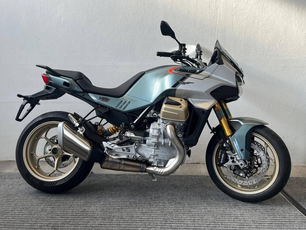 Moto Guzzi V100 Mandello S (2025)