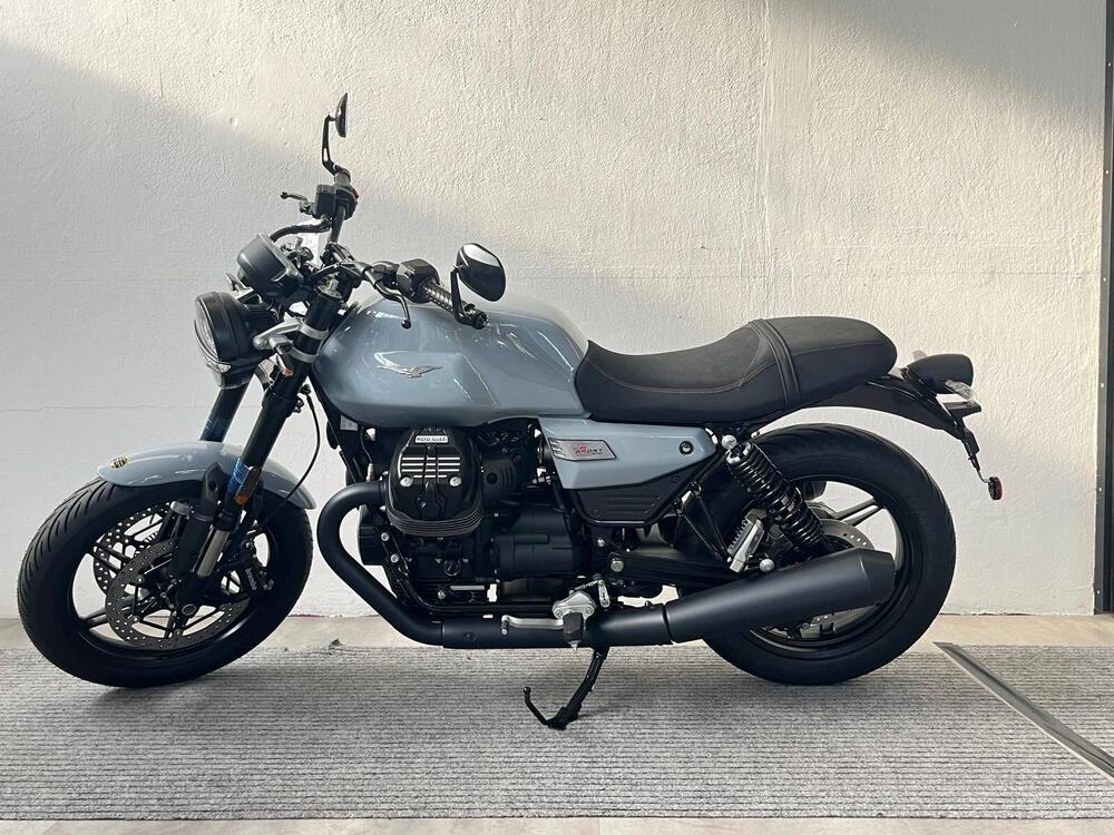 Moto Guzzi V7 Sport (2025 - 26) (2)