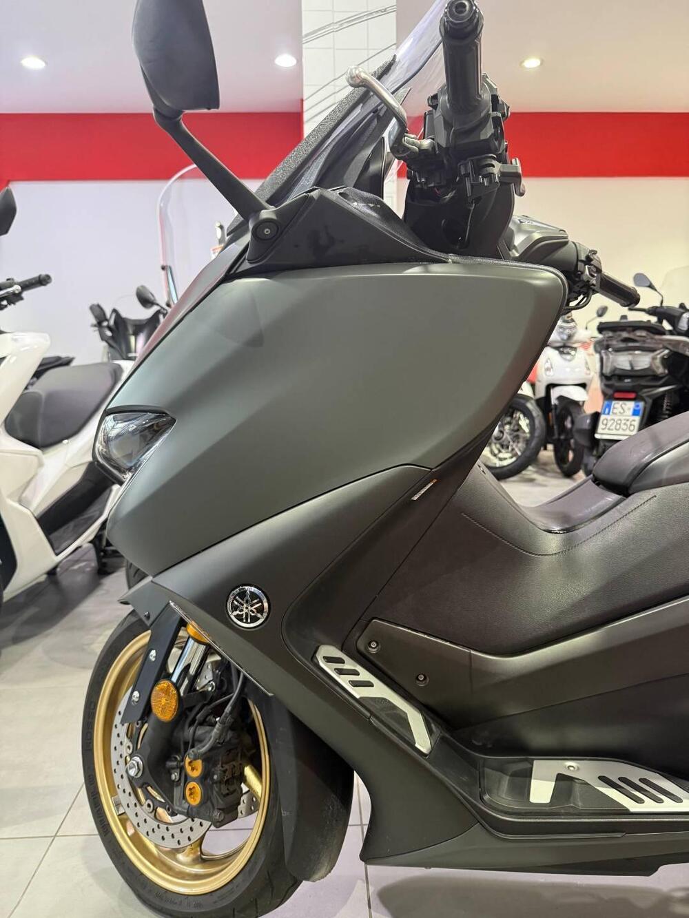 Yamaha T-Max 560 Tech Max (2020) (7)