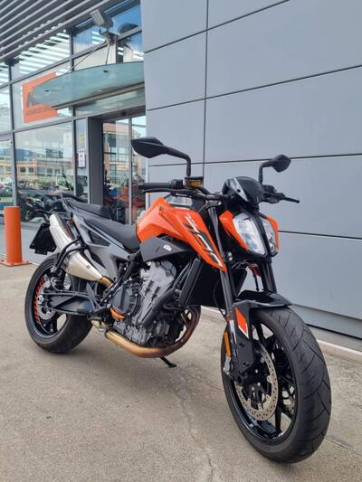 KTM 790 Duke L (2023 - 24) usata