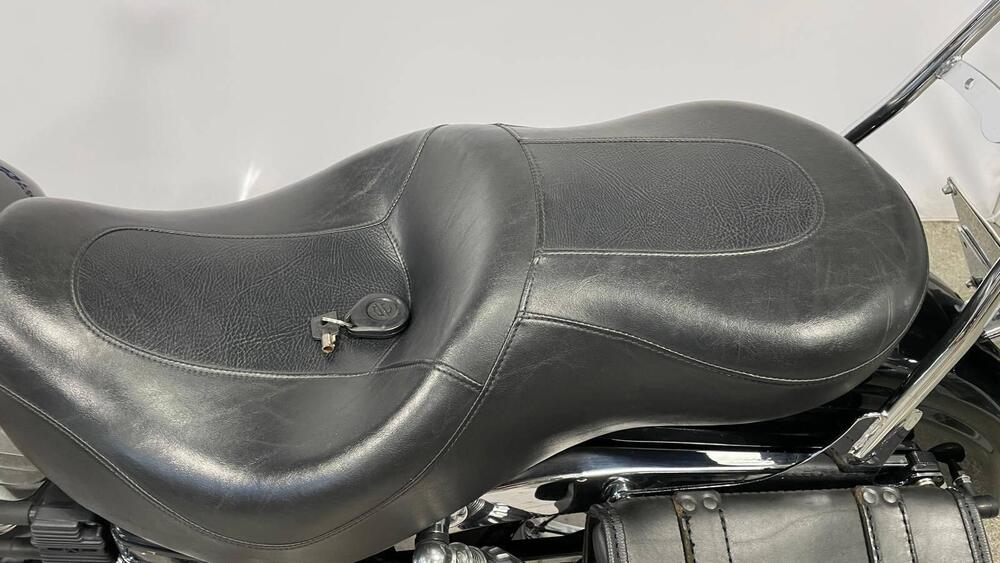 Harley-Davidson 1584 Super Glide Custom (2007) - FXDC (13)