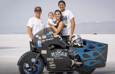 Bonneville 2025: Chris Rivas punta alle 400 miglia orarie (640 KM/H!) con un V4 turbo da 2997cc