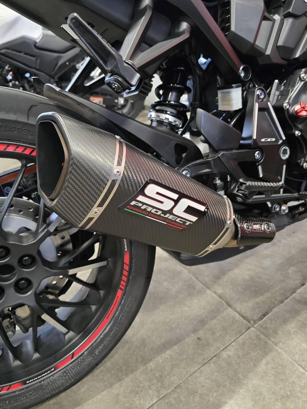 Honda CB 1000 R Black Edition (2021 - 25) (14)