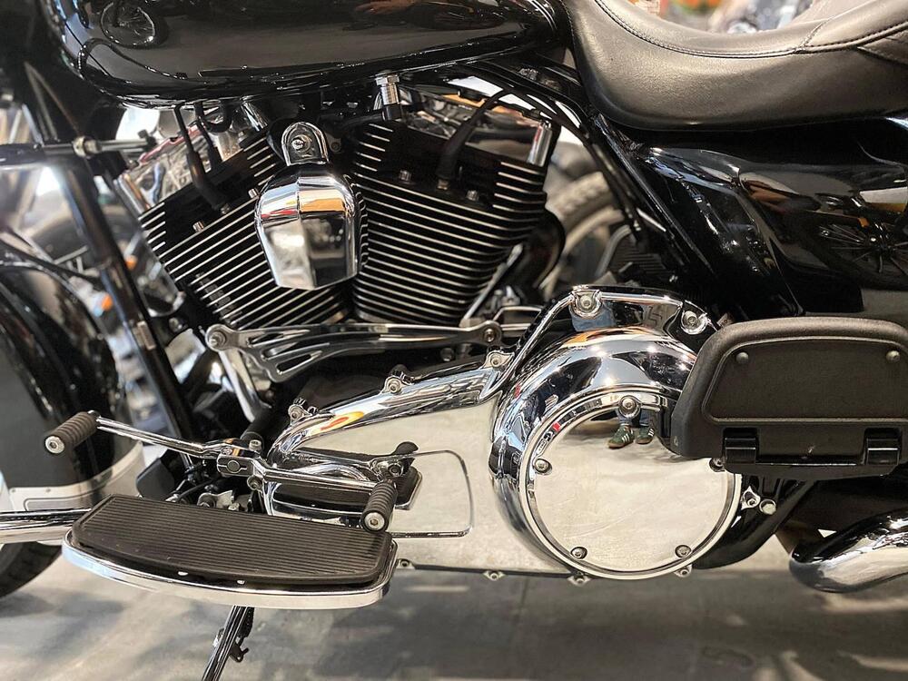 Harley-Davidson 103 Road King Classic (2014 - 16) - FLHRC (9)