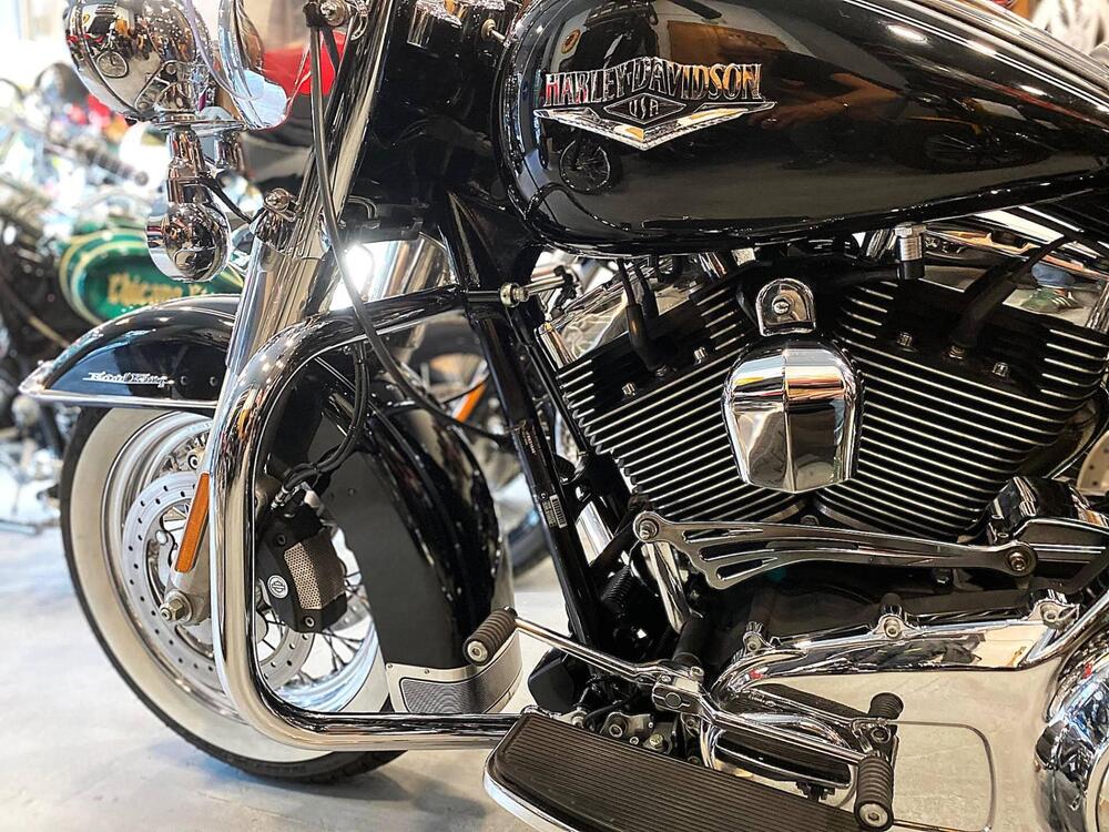 Harley-Davidson 103 Road King Classic (2014 - 16) - FLHRC (10)