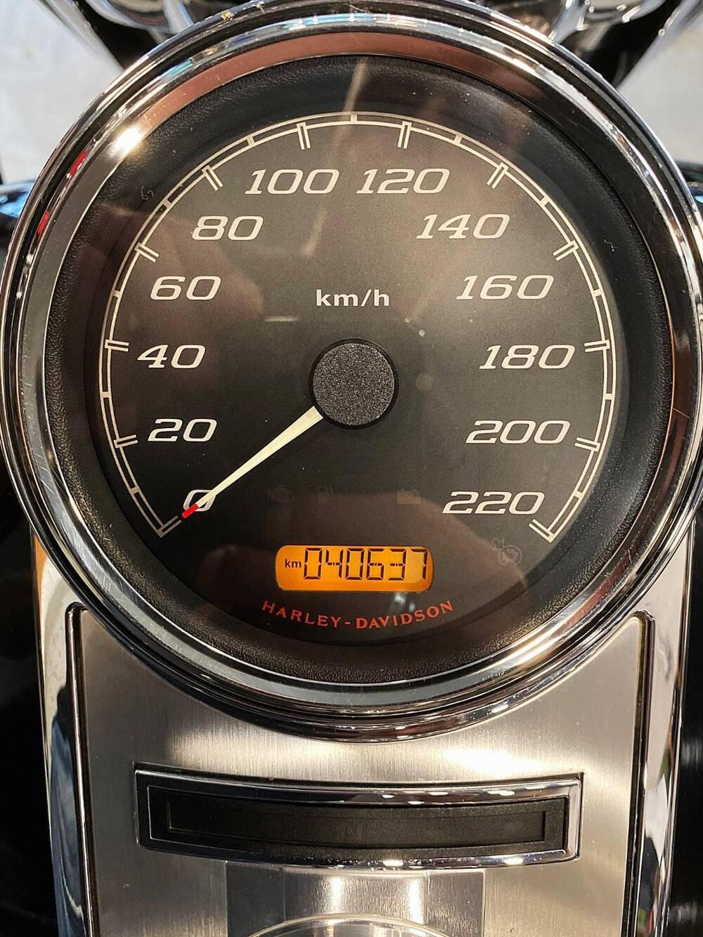 Harley-Davidson 103 Road King Classic (2014 - 16) - FLHRC (13)