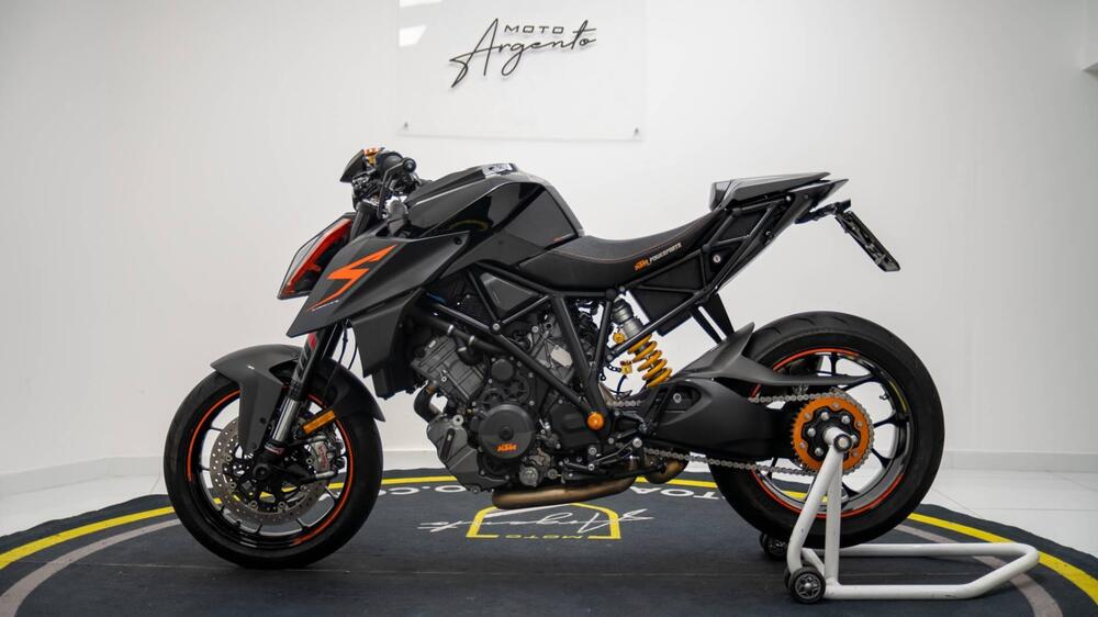 KTM 1290 Super Duke R ABS (2017 - 18) (8)