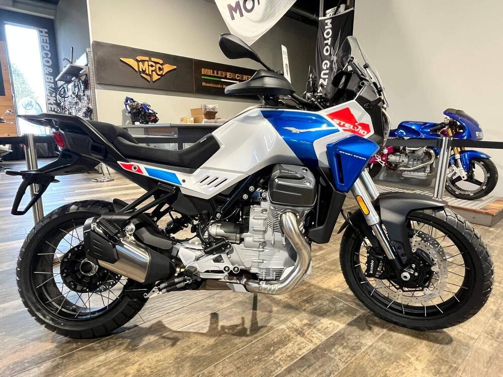 Moto Guzzi Stelvio Duecento Tributo (2025 - 26)