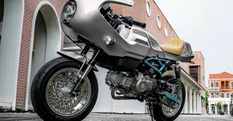 Una Monkey Ducati? La piccola Honda diventa Paul Smart!