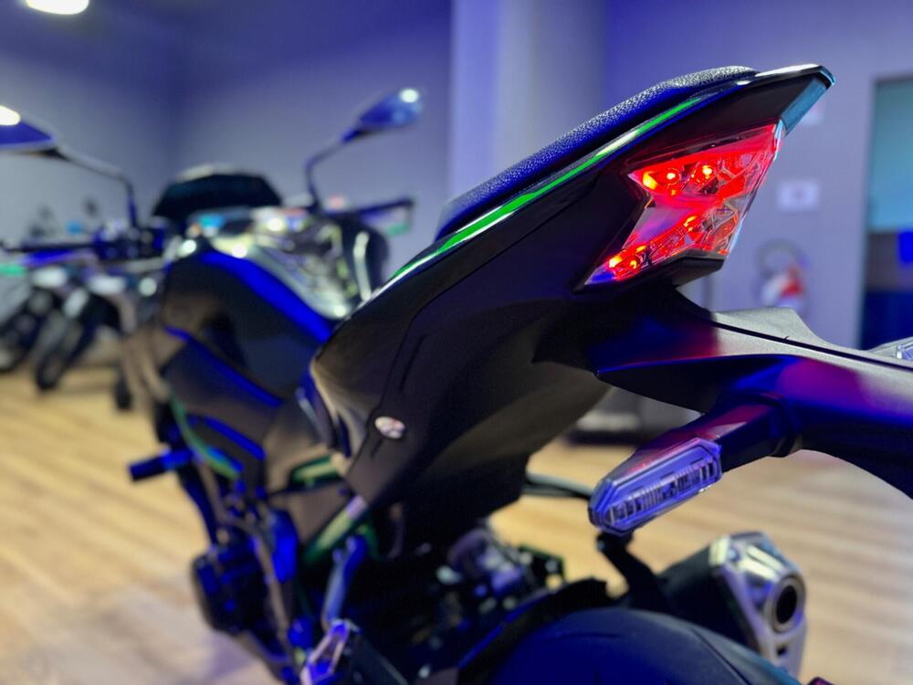 Kawasaki Z 900 (2021 - 24) (13)