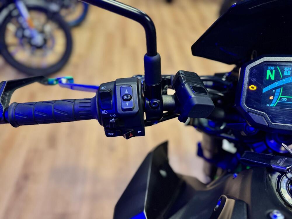 Kawasaki Z 900 (2021 - 24) (11)