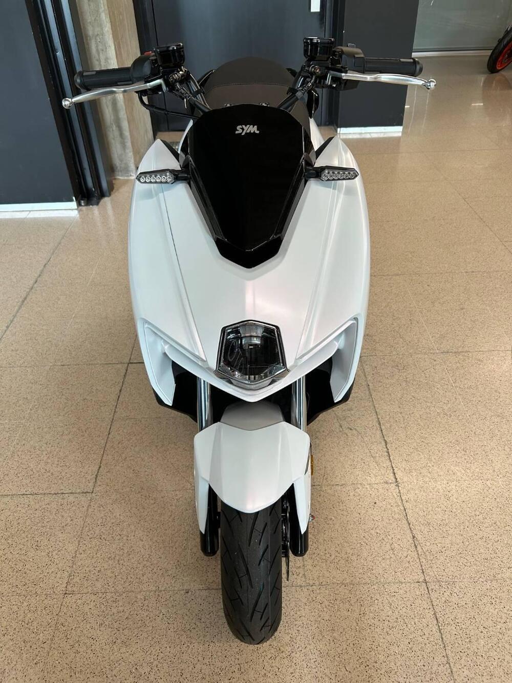 Sym MMBCU 160 (2024 - 26) (3)