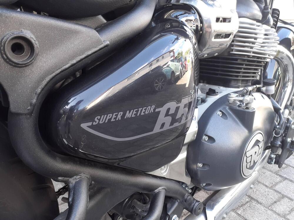 Royal Enfield Super Meteor 650 (2023 - 25) (15)