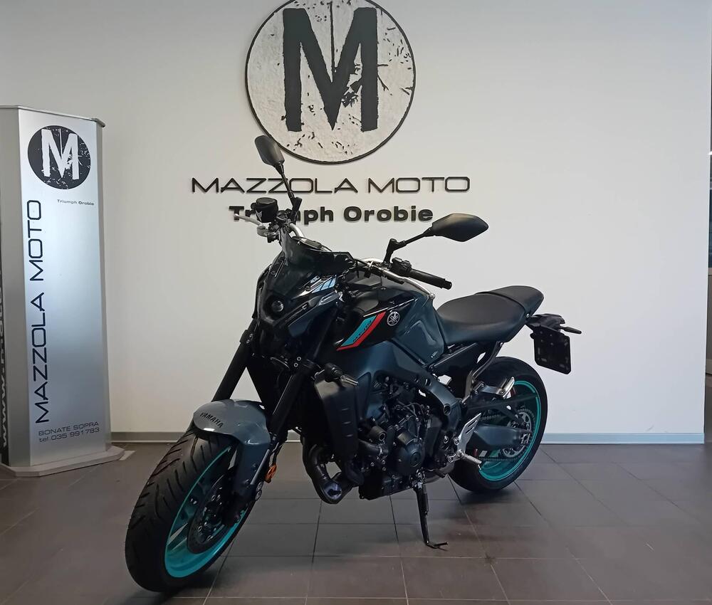 Yamaha MT-09 (2021 - 23) (4)