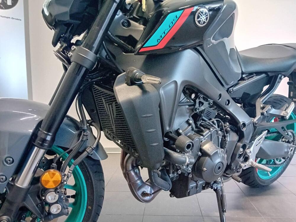 Yamaha MT-09 (2021 - 23) (7)