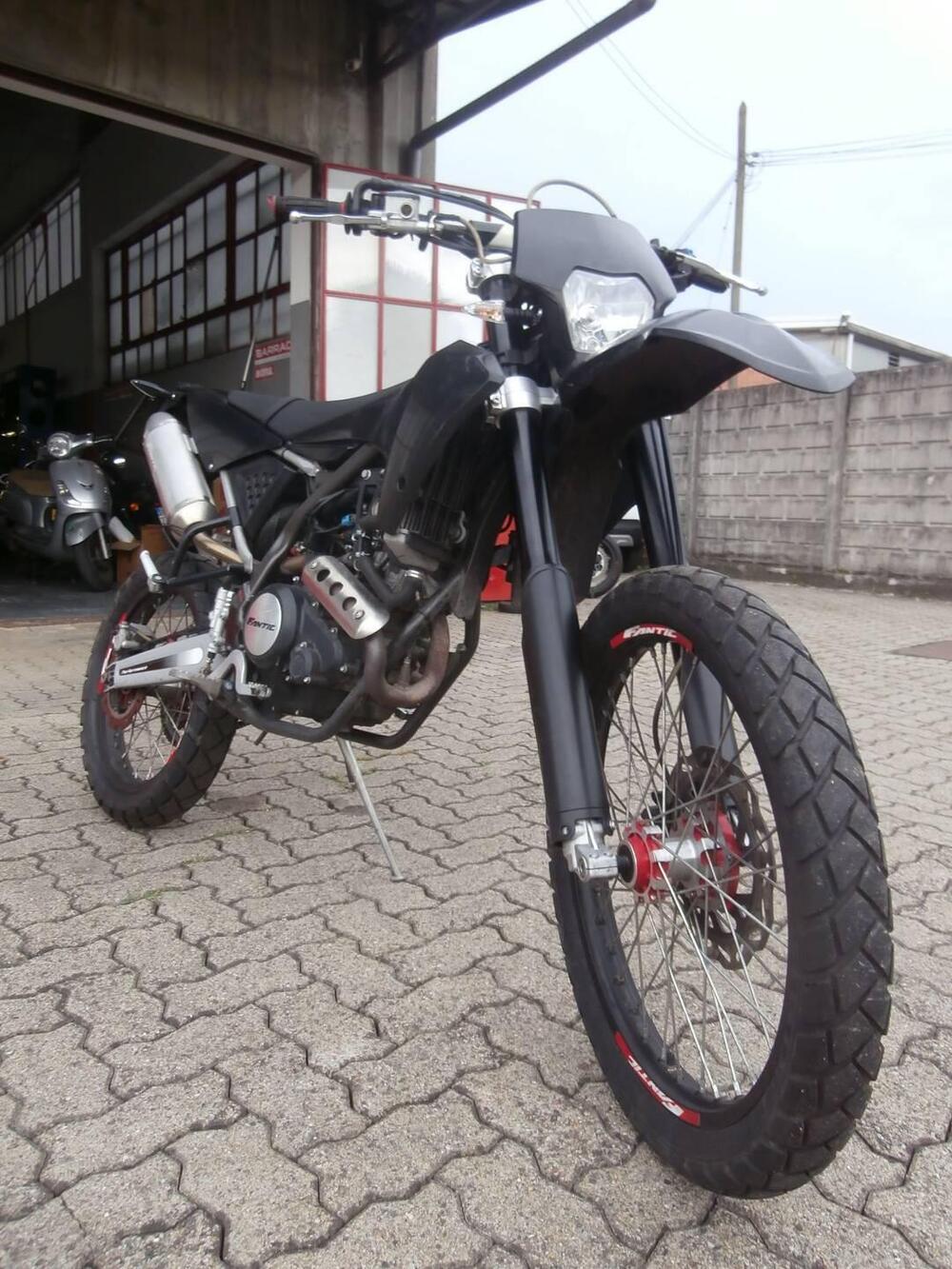 Fantic Motor XEF 125 Performance 4T (2022) (3)