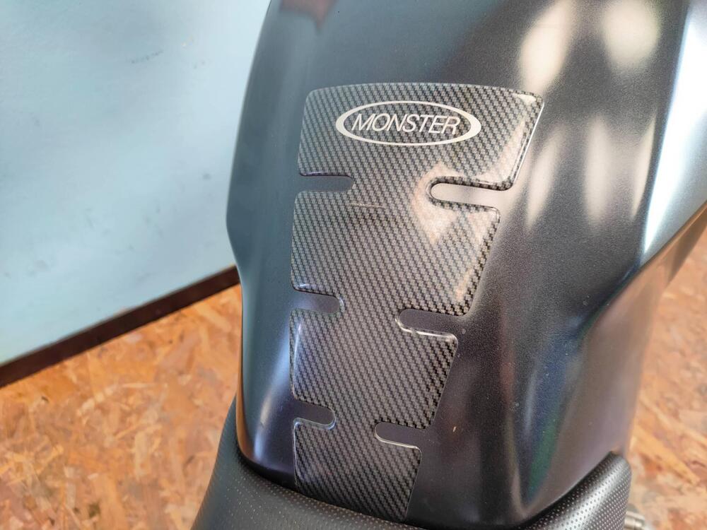 Ducati Monster 620 Dark (2003 - 06) (17)