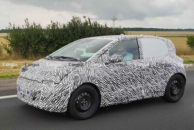 Renault Twingo 2026: prime foto in Francia per la citycar elettrica economica, ad un prezzo...