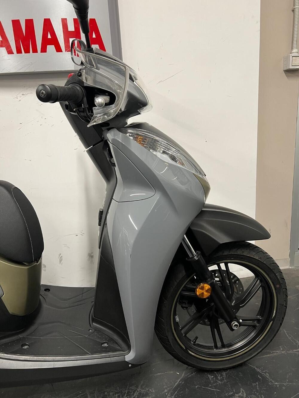 Honda SH 350 (2021 - 24) (6)