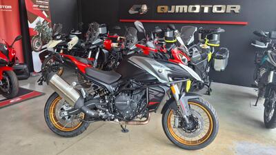 QJ Motor SRT 900 SX (2025) nuova