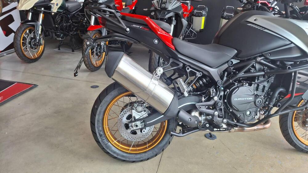 QJ Motor SRT 900 SX (2025 - 26) (5)