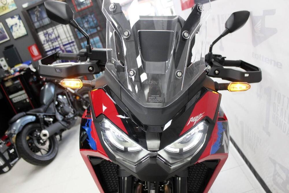 Honda Africa Twin CRF 1100L ES (2024 - 26) (4)