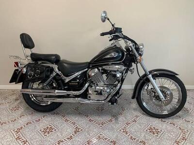 Suzuki VL 250 Intruder usata