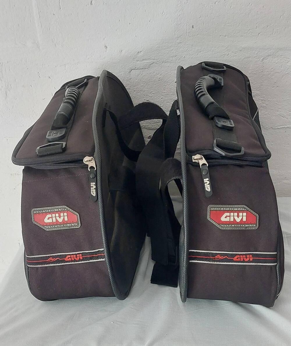 Coppia di borse laterali morbide della GIVI con co (2)