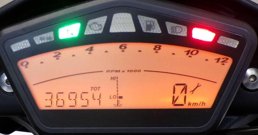 Ducati Hypermotard 796 (2012) (12)