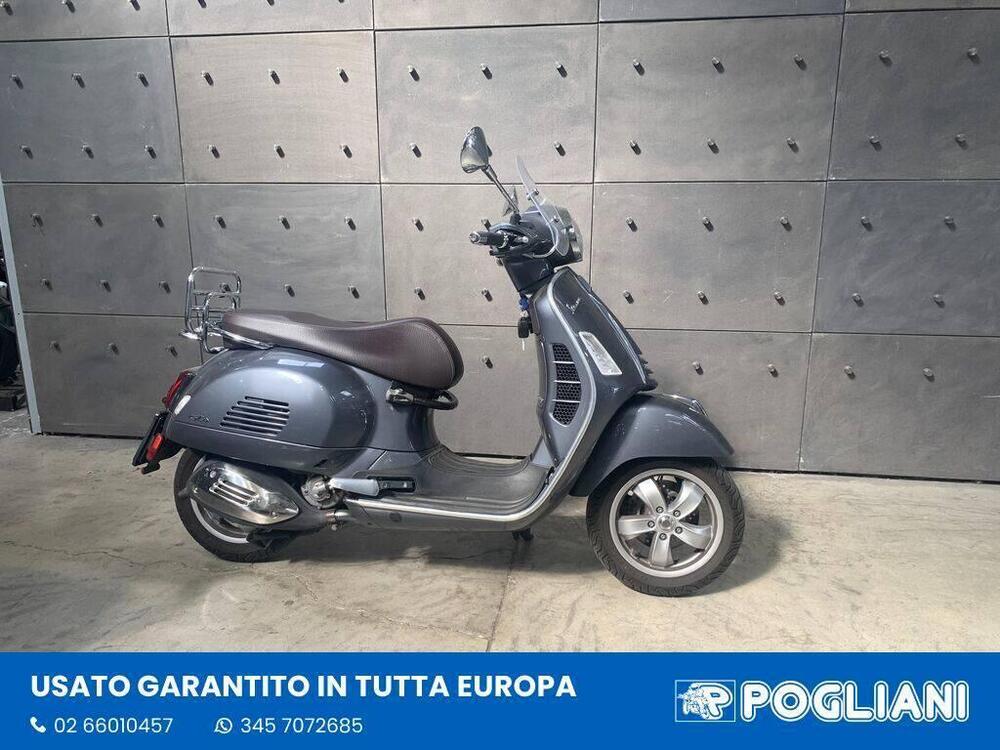 Vespa GTS 300 Hpe Touring (2019) (3)