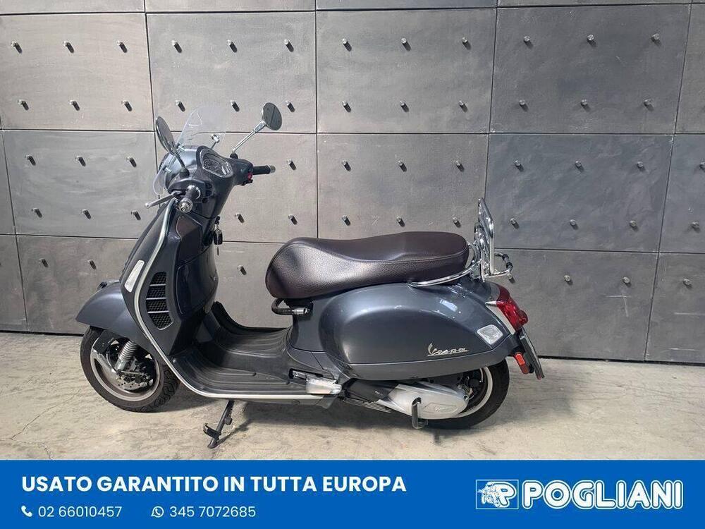 Vespa GTS 300 Hpe Touring (2019) (7)