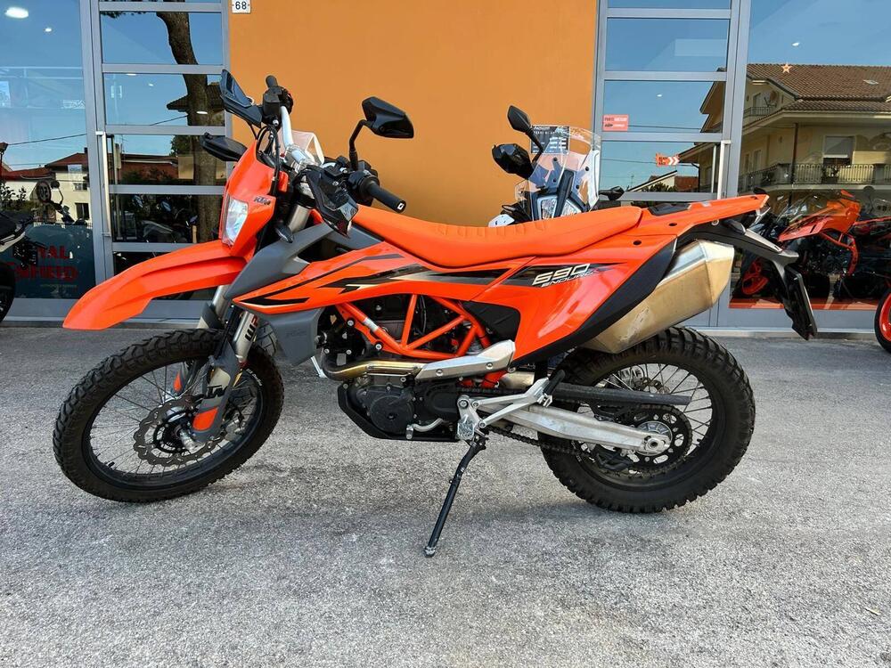 KTM 690 Enduro R (2022 - 25) (3)