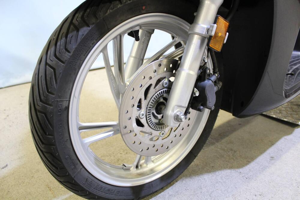 Honda SH 150i (2020 - 23) (14)