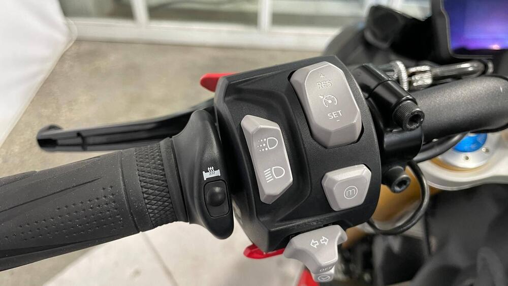 Triumph Speed Triple 1200 RS (2021 - 24) (13)