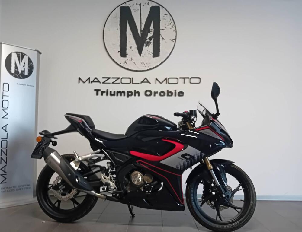 QJ Motor SRK 125 R (2024) (2)